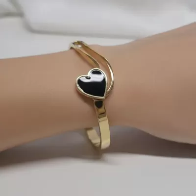 Gold Plated Stainless Steel Anti-Tarnish Heart Bangle